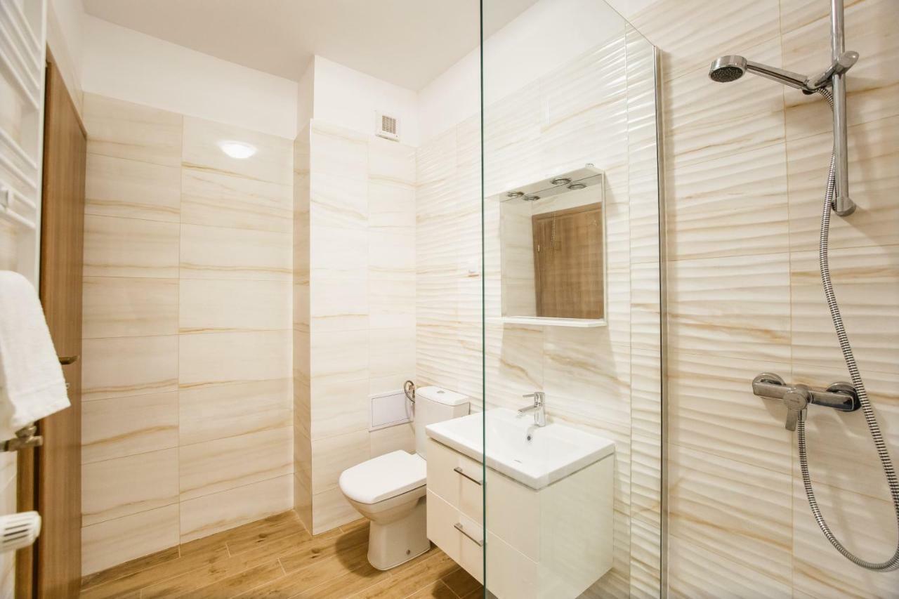 Spacious & Bright 2 Bedroom Appartement