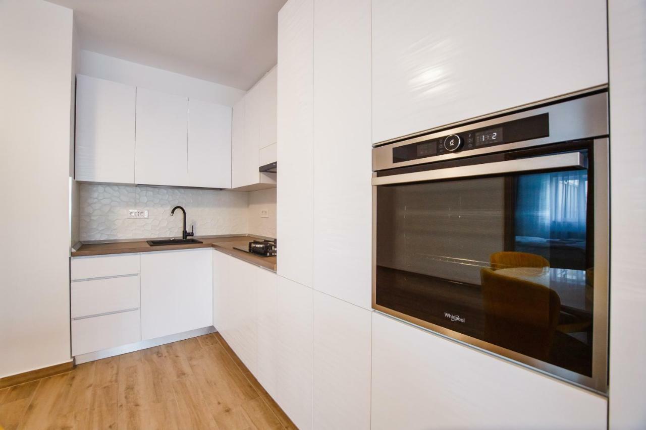 Appartement Spacious & Bright 2 Bedroom Oradea